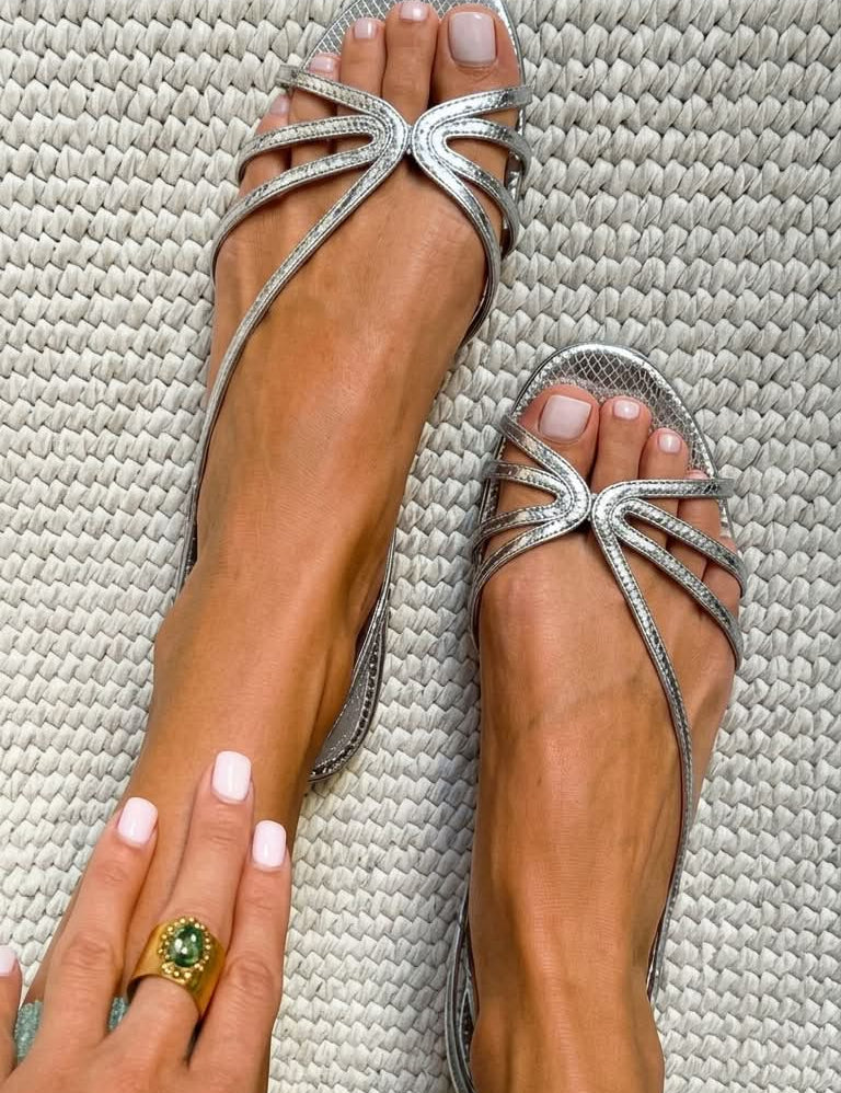 Ginevra | Sandálias Douradas Elegância de Verão