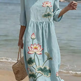 Vestido informal de mulher com estampado floral.
