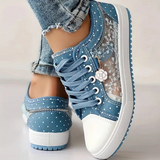 CAROL | SAPATILHAS ELEGANTES COM DETALHES FLORAIS