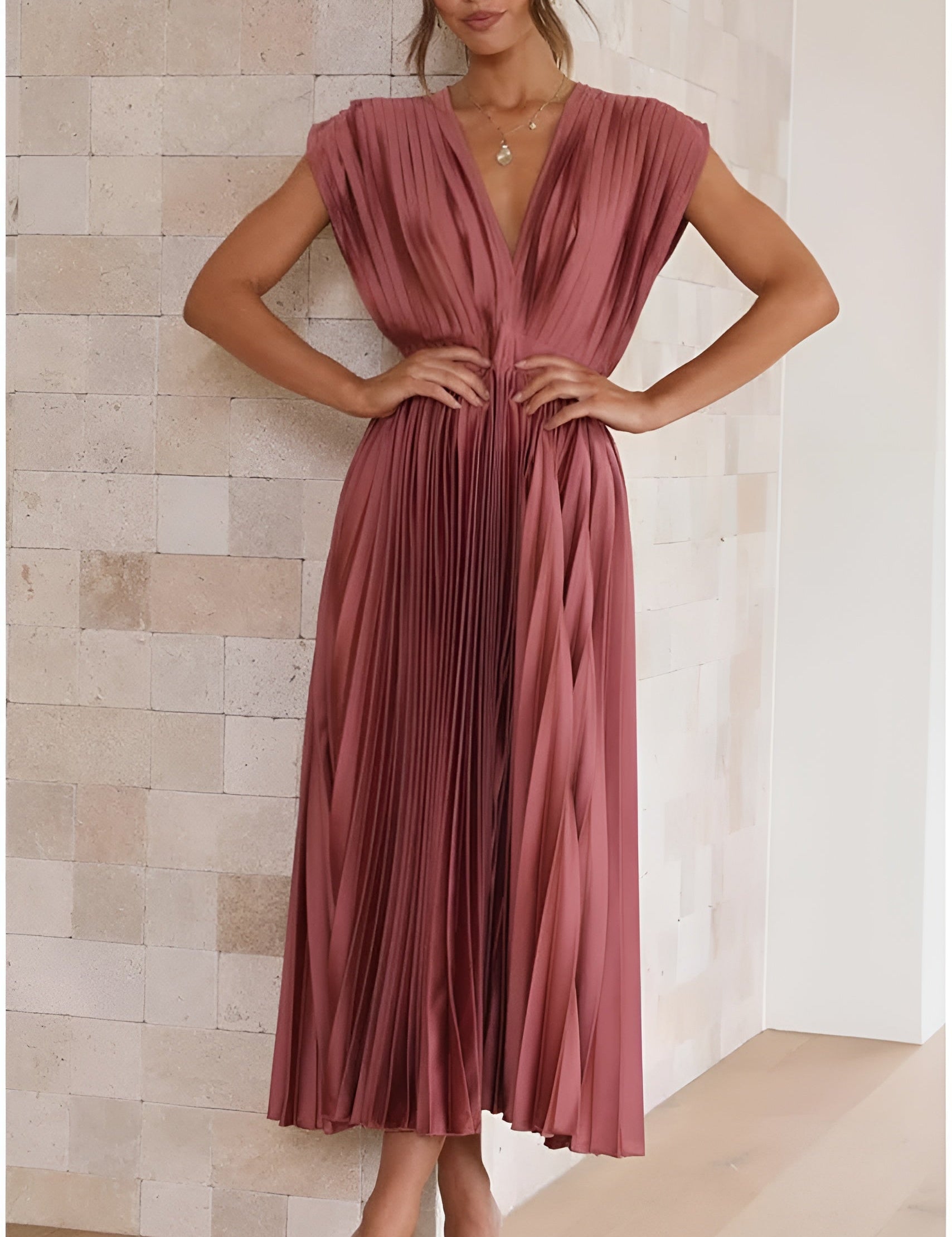 Selina | Vestido sem mangas com pregas e fecho éclair