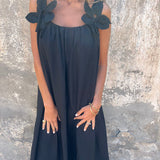 Vestido feminino de cor sólida com padrão floral