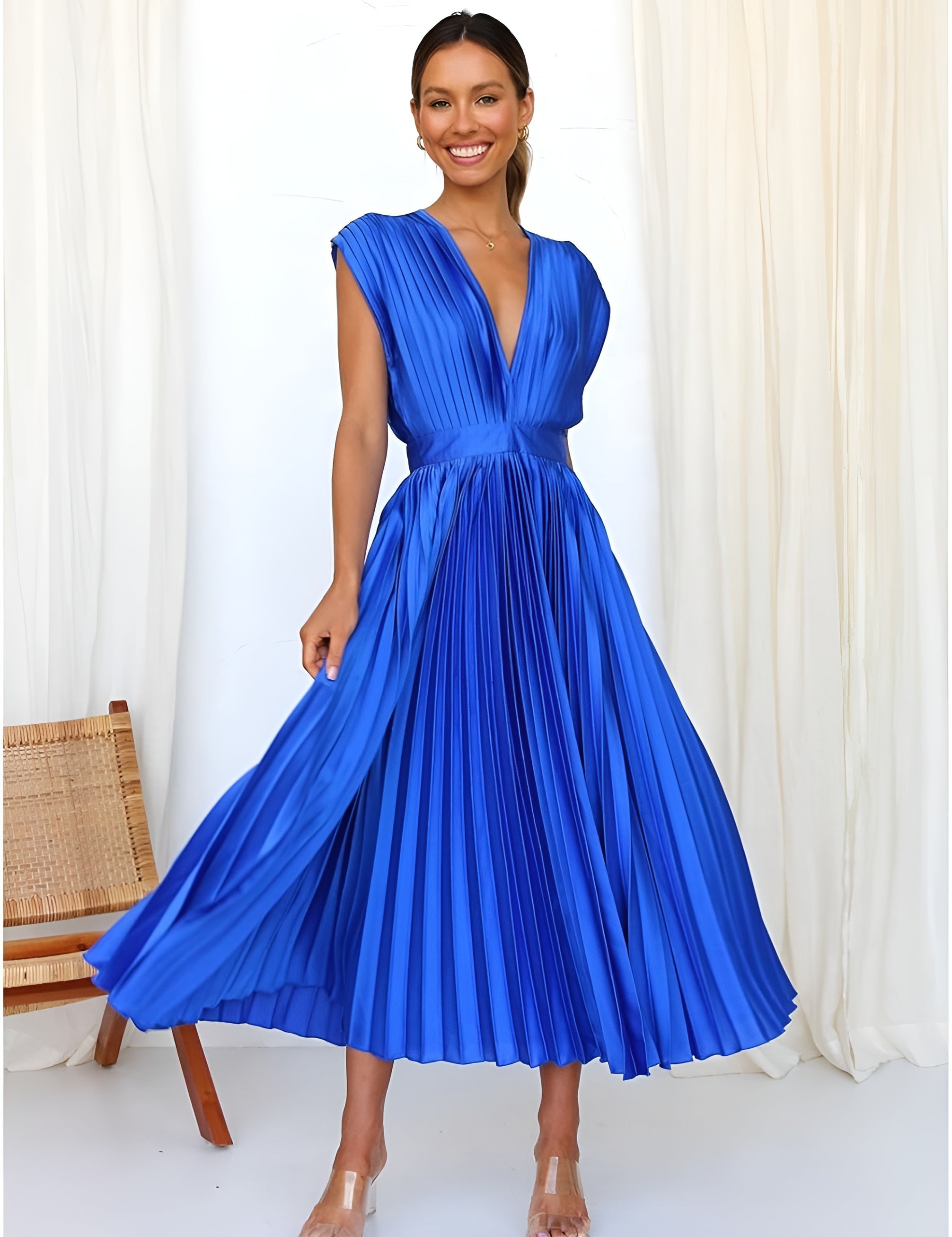 Selina | Vestido sem mangas com pregas e fecho éclair