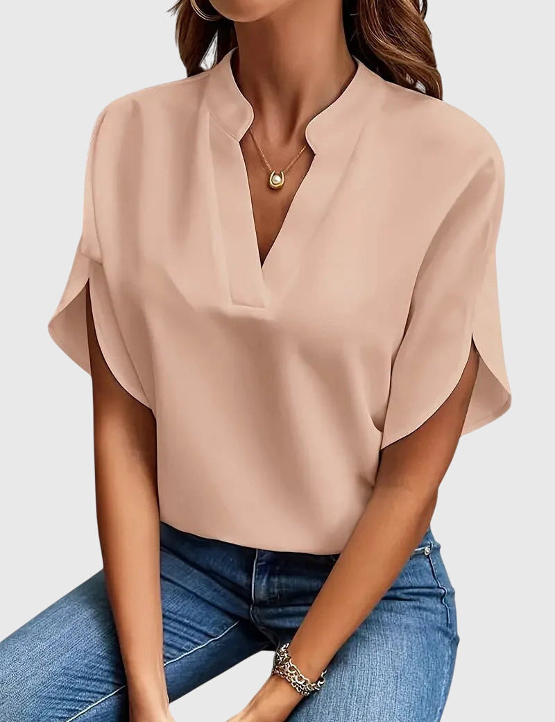 Beatrix™ | Camisa com decote em V