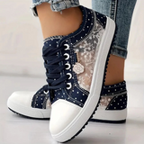 CAROL | SAPATILHAS ELEGANTES COM DETALHES FLORAIS