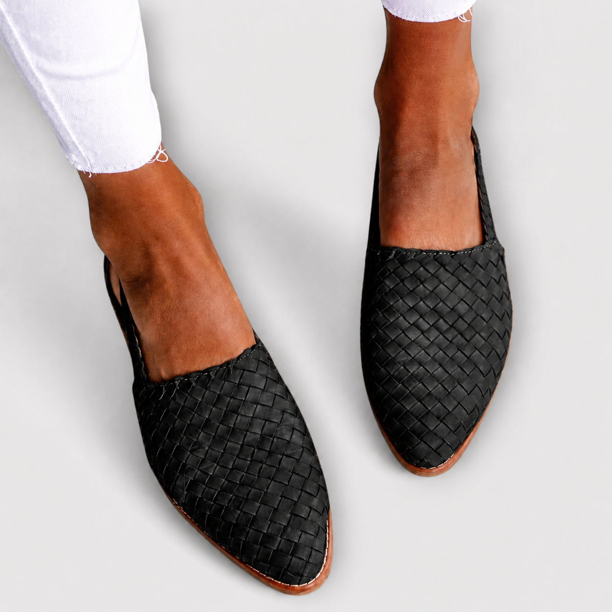 Simone | Mocassins Trançados com Fivela Traseira