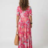 Juliette | Vestido midi com flores, mangas curtas e decote em V