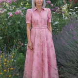 Amélie | Vestido maxi de mangas curtas com cinto em flores