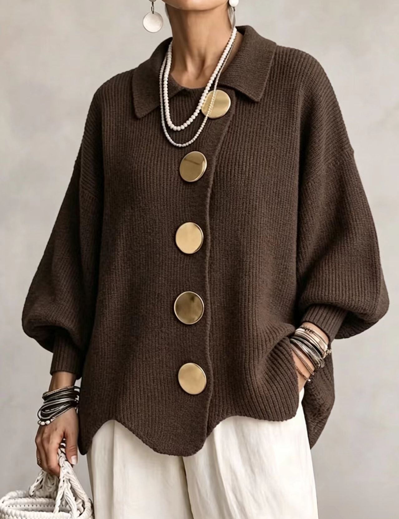 Victoire | Cardigan oversized com grandes botões dourados