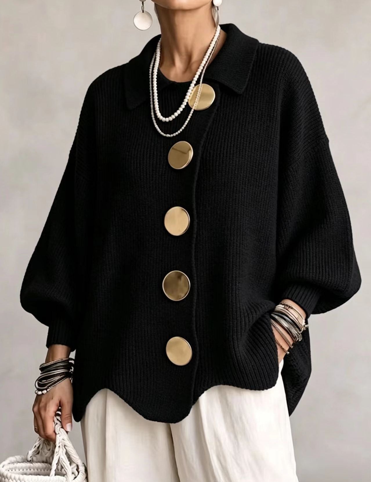 Victoire | Cardigan oversized com grandes botões dourados