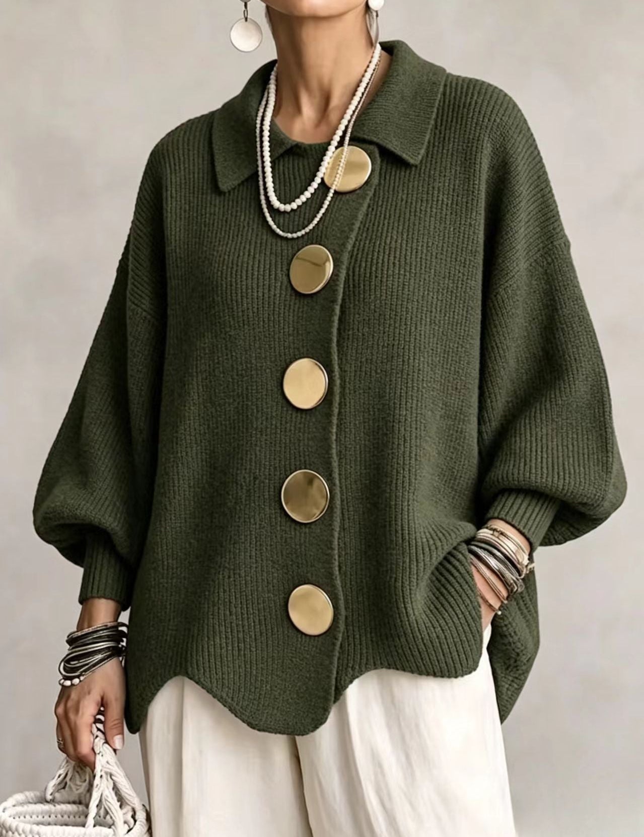 Victoire | Cardigan oversized com grandes botões dourados