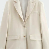 Casaco Oversized com Linha Moderna