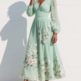 Cisella | Vestido midi em verde claro com padrão floral
