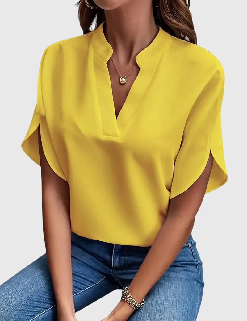 Beatrix™ | Camisa com decote em V
