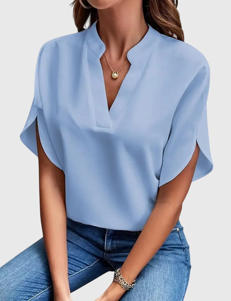 Beatrix™ | Camisa com decote em V