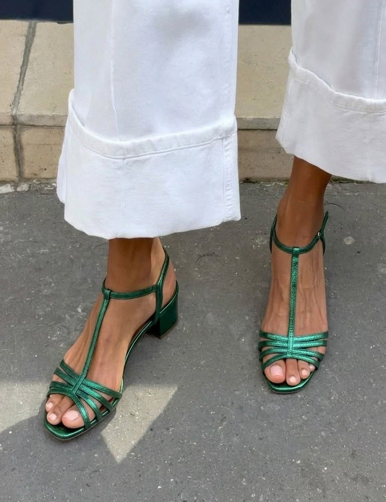 Allegra | Sandálias Douradas Elegância Quotidiana