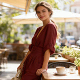 Daniela - Macacão elegante com decote em V e perna larga